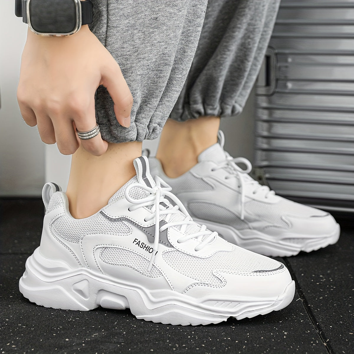 Men’s Athletic Gradient Sneakers