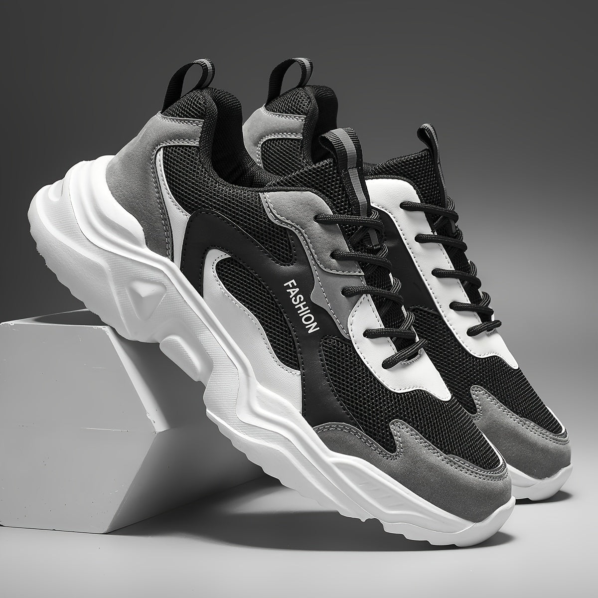 Men’s Athletic Gradient Sneakers