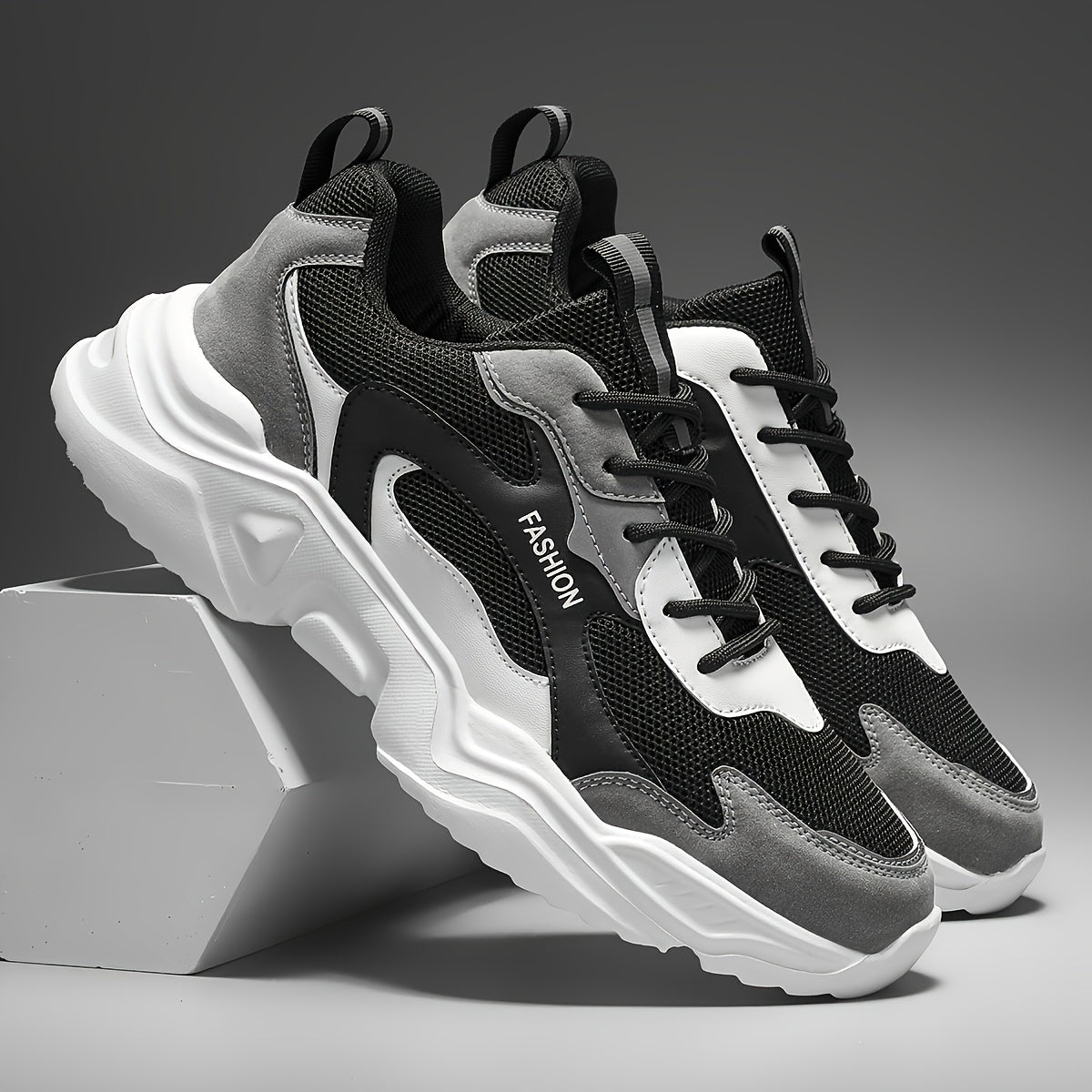 Men’s Athletic Gradient Sneakers