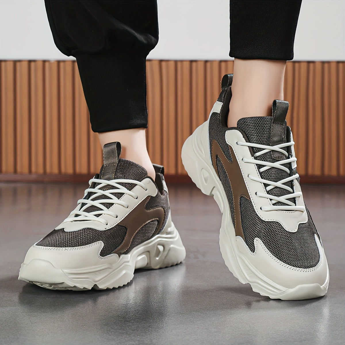 Men’s Athletic Gradient Sneakers